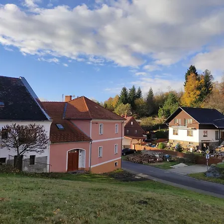Apartmán Nad Zlatým Potokem *