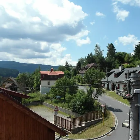 Nad Zlatym Potokem Apartment *